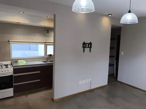 Departamento en Alquiler Av 32 entre 9 y 10