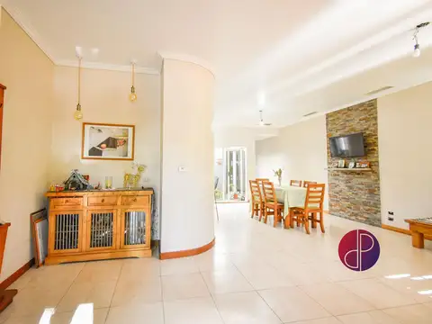 Casa en Venta en Lomas de Zamora, USD 240.000
