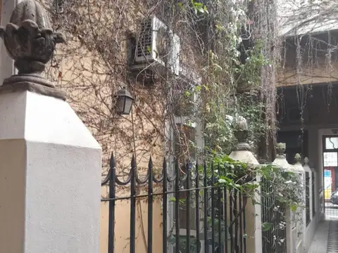 Depto Tipo Casa en Alquiler de 2 dormitorios
