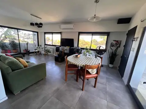 Depto Tipo Casa en Venta de 3 ambientes