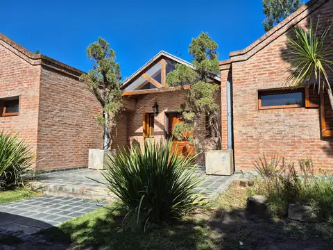 ALQUILER CASA MUY AMPLIA PARA DISFRUTAR