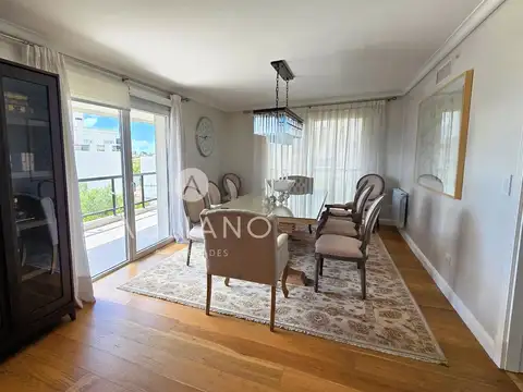 Departamento en Venta con 2 cocheras