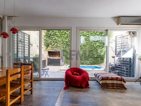 Depto Tipo Casa en Venta de 4 dormitorios