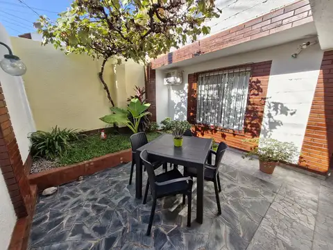 PH TIPO-CASA CON GARAJE Y TERRAZA.