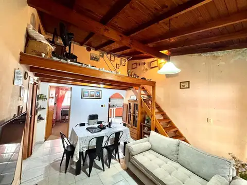 CASA 5 AMBIENTES EN VENTA EN CANNING MULTIFAMILIAR