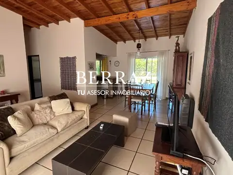 Casa en Venta con 2 cocheras