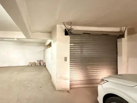 Cochera en Venta con acceso Ascensor