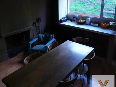 Casa 5 ambientes con 2 baños