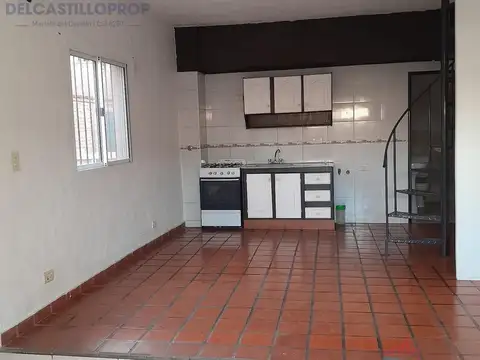 Depto Tipo Casa en Alquiler en El Talar, $ 800.000