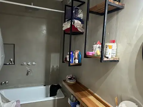 Casa al frente + PH al fondo – Ideal dos familias, excelente estado