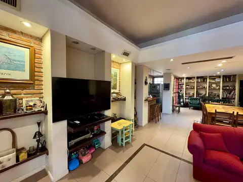 Casa en Venta en Chacarita, USD 580.000