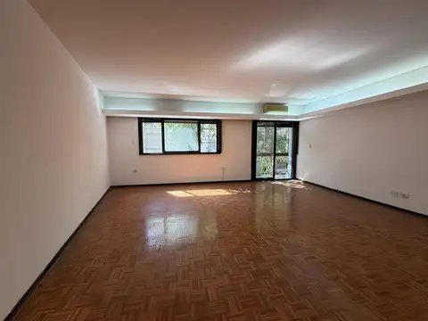 Alquiler- 4 ambientes c/ dependencia y cochera en Colegiales