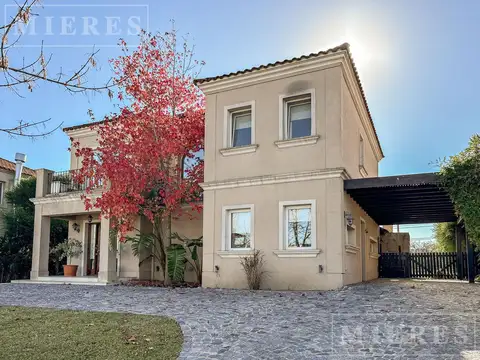 Casa a la venta en San Francisco al agua, Villanueva