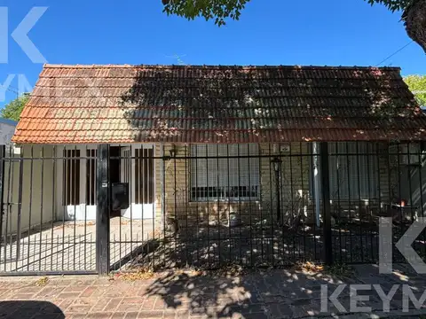 Casa en alquiler | 2 dormitorios | parrilla | Manuel Gonnet | La Plata
