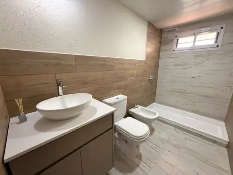 Casa en Venta con 1 cochera