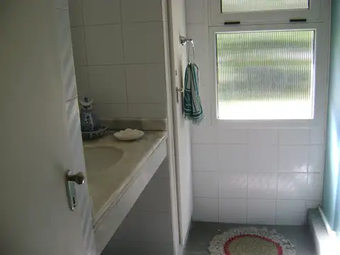 Casa 7 ambientes con 5 baños