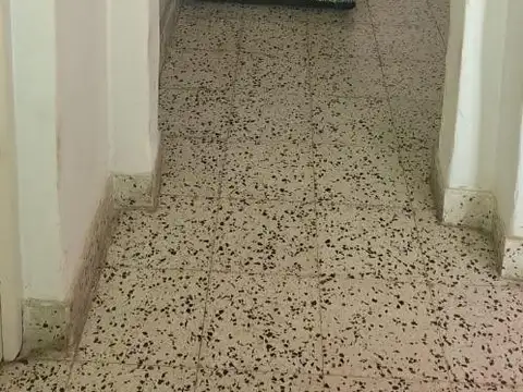 CASA A CUADRAS DEL COLEGIO LOURDES