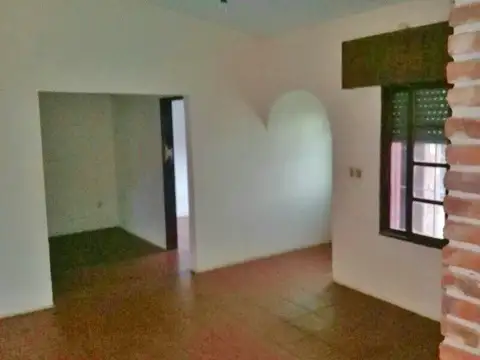 Casa 5 ambientes con 2 baños