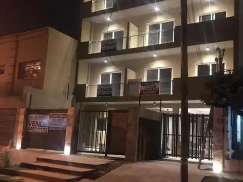 MONOAMBIENTE  MUY AMPLIO