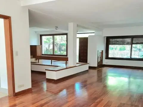 Casa en Venta de 5 dormitorios
