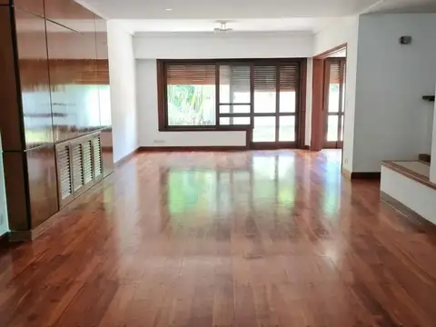 Casa en Venta en Martinez Vias / Libertador, USD 580.000