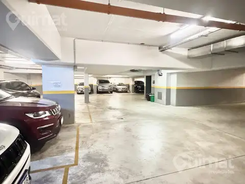 Cochera en Recoleta zona Facultades