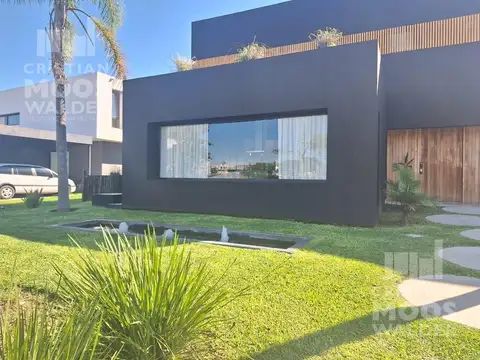 Casa en Venta de 5 dormitorios