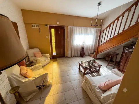 Depto Tipo Casa 4 ambientes con 1 baño