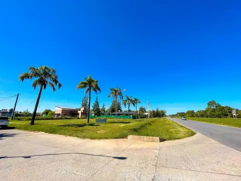 Av Acequias del Aire y Rio Paraná al NaN