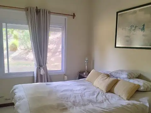 Casa en Alquiler Temporal con 2 cocheras