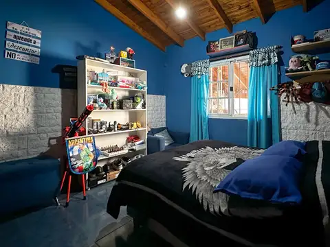 Casa 6 ambientes con 2 baños