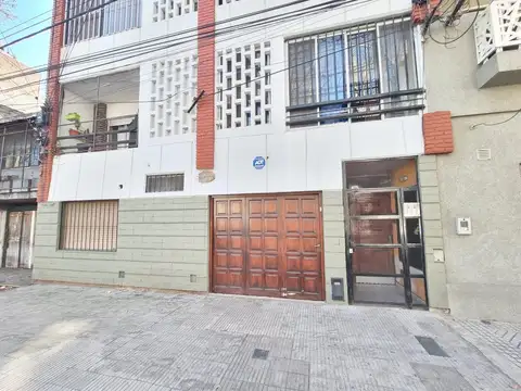 Venta departamento Rosario 2 dormitorios cochera y patio