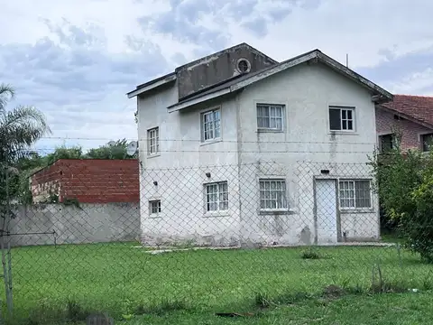 VENTA CASA DUPLEX 4 AMBIENTES DEL VISO CON PARQUE
