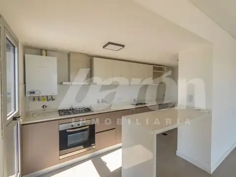 Departamento en Alquiler con 2 cocheras