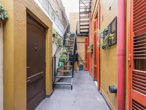 Depto Tipo Casa en Venta de 5 ambientes
