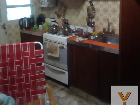 Casa 4 ambientes con 1 baño