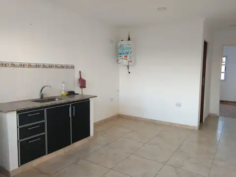 Castelli 800, Piso 1