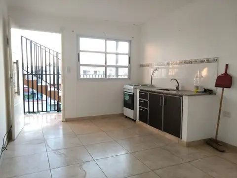 Depto Tipo Casa en Venta de 2 ambientes
