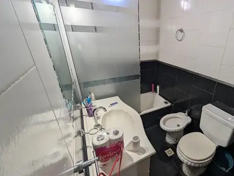 Departamento tipo casa Calle Ramon Cabrero Lanús M. Chingolo