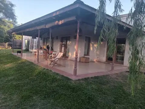 Casa en Venta en Mercedes, USD 220.000