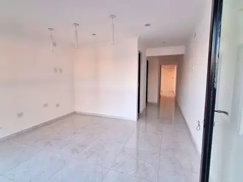 Local en Alquiler en Avellaneda, $ 250.000