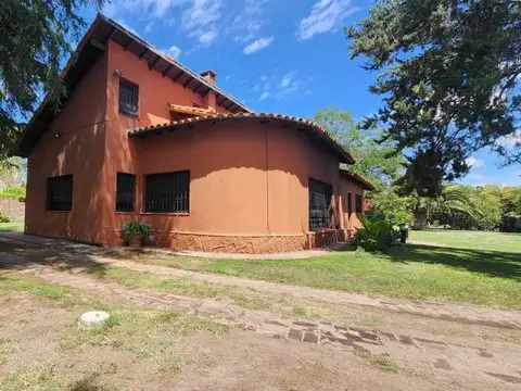 INCREIBLE Casa Quinta  En Venta En Libertad, Merlo, G.b.a. Zona Oeste