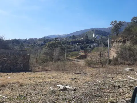 Casa 2 ambientes con 1 baño