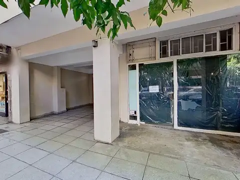 VENTA LOCAL EN ZONA MUY COMERCIAL DE CABALLITO