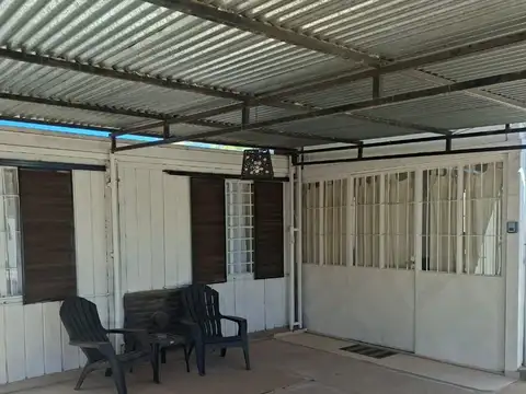 Casa en Alquiler con 1 cochera