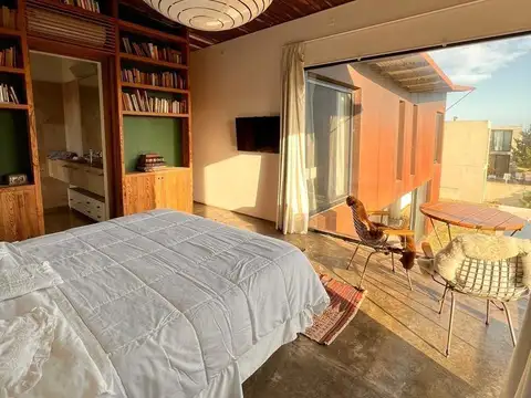 Casa en Alquiler Temporal con 6 cocheras