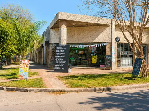 Rioja esquina Liniers