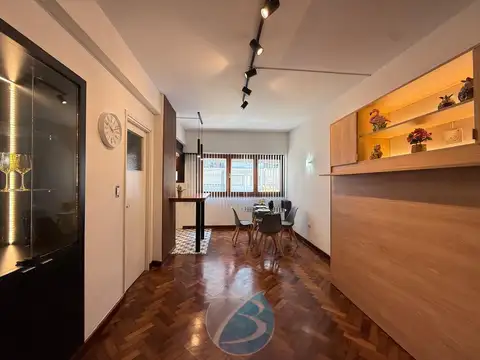 Monoambiente a la calle