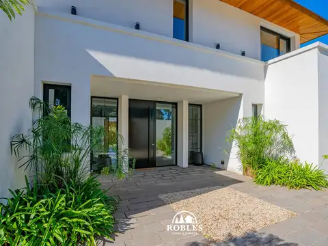 Casa en Venta en Rumenco, USD 1.200.000
