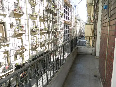 Rodríguez peña  al 200